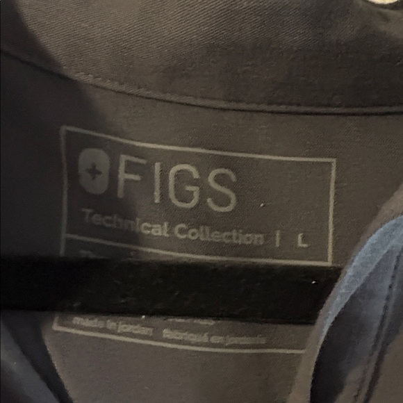 Gray Figs Scrub Set - Picture 2 of 3